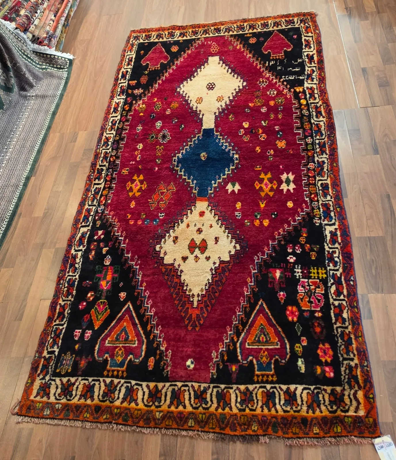Authentic Persian Shiraz Rug (310cm x 140cm) - Image 4