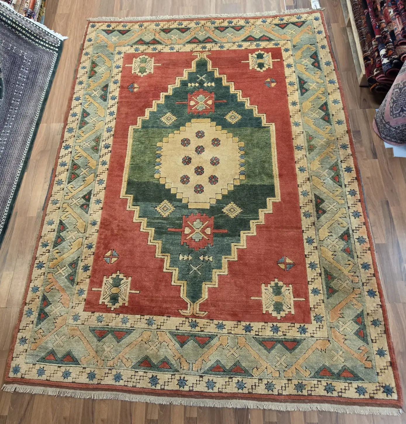 Authentic Turkish Karaz Rug (2.73m x 2.02m) - Image 4