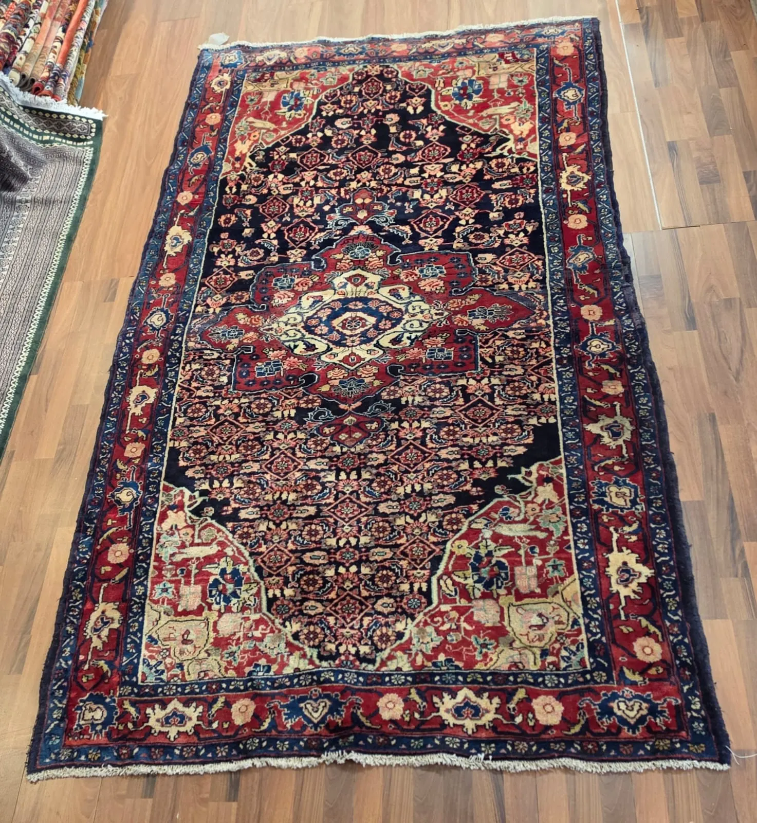 Handcrafted Persian Hamadan Vintage Rug (2.87m x 1.57m) - Image 3